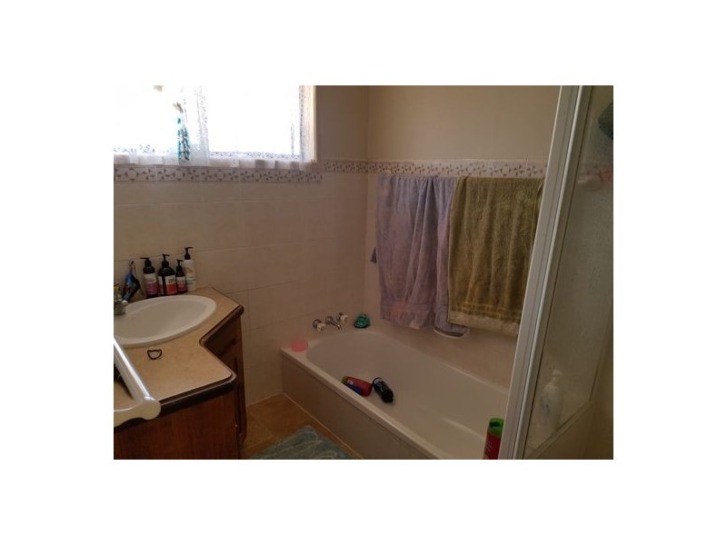 49 Theresa St, Golden Beach QLD 4551