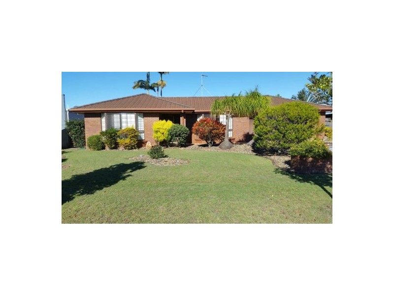 10 Kew Place, Minyama QLD 4575