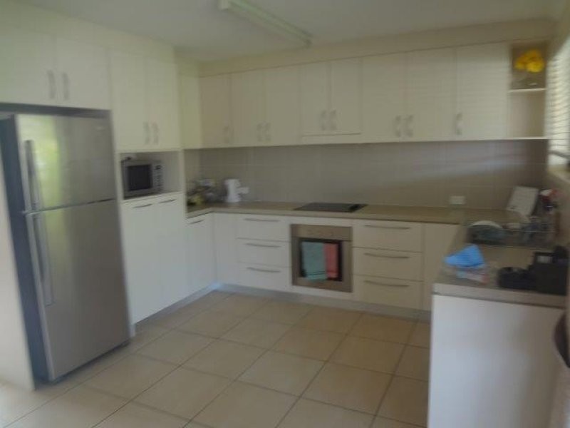 33 Pretella Street, Wurtulla QLD 4575