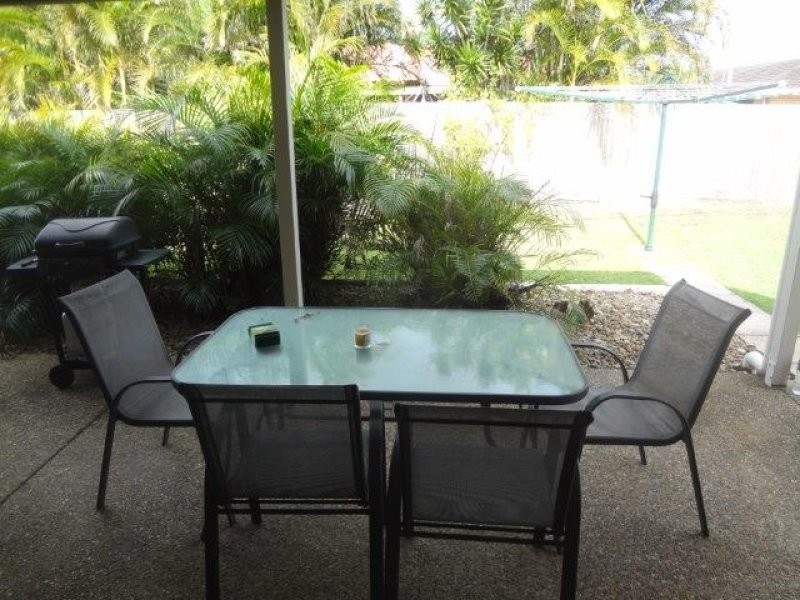 33 Pretella Street, Wurtulla QLD 4575