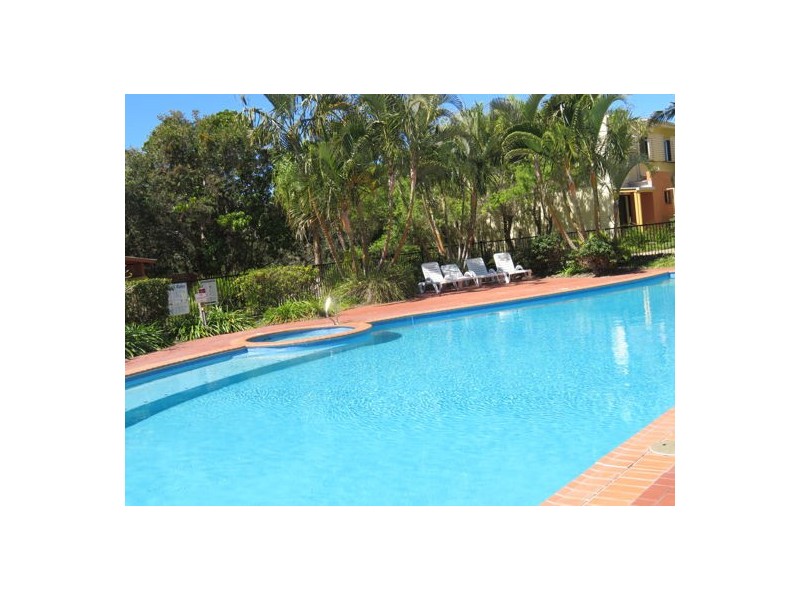 2 885 David Low Way, Marcoola QLD 4564