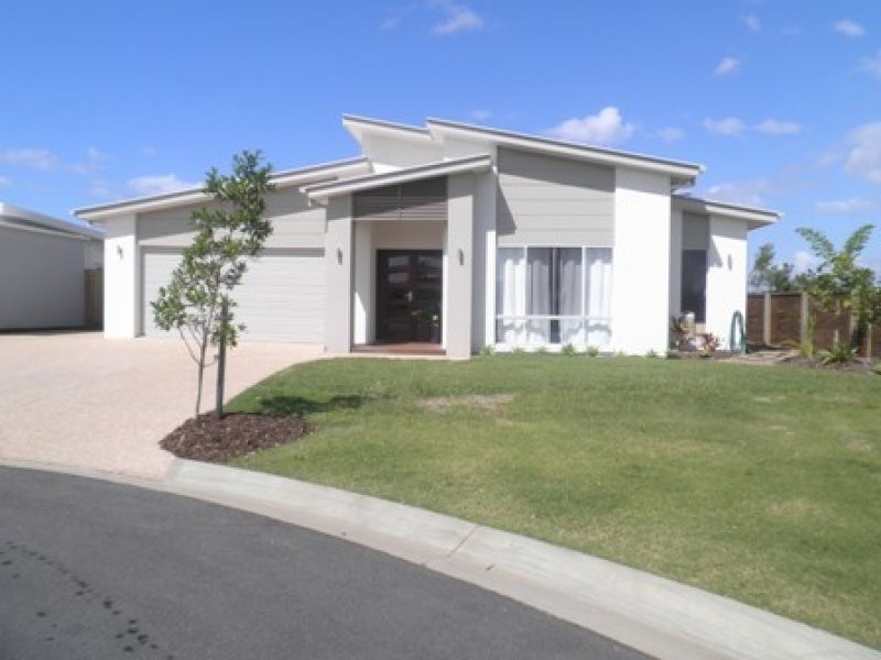 7 Blade Court, Birtinya QLD 4575