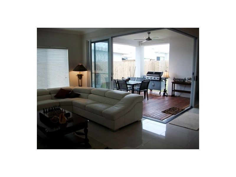 7 Blade Court, Birtinya QLD 4575