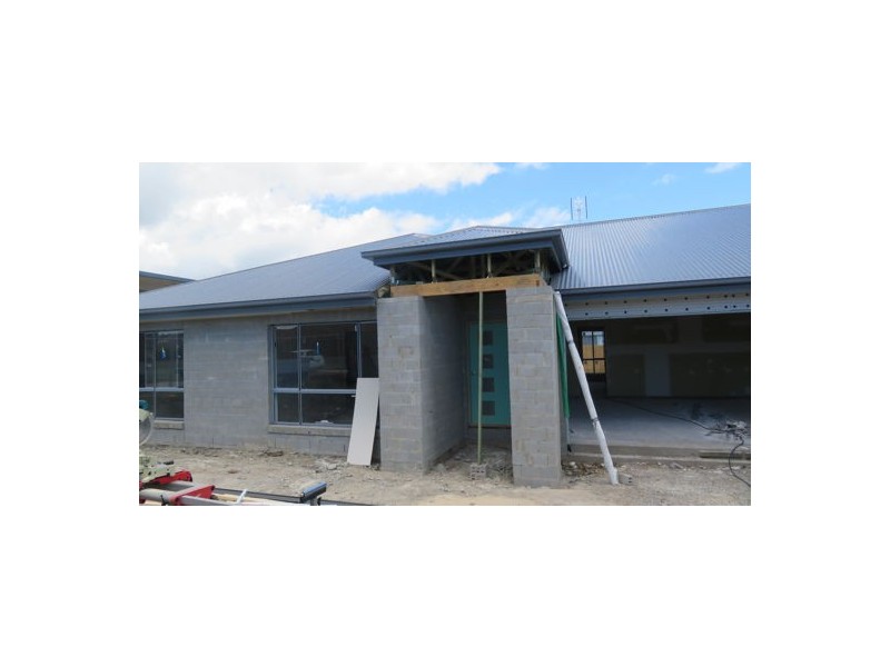 1 Prudence Place, Meridan Plains QLD 4551