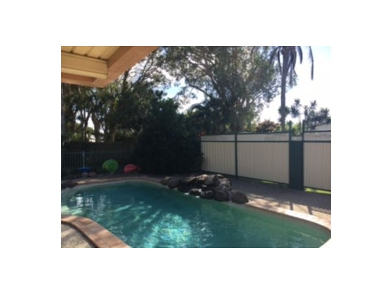 5 Thalan Court, Wurtulla QLD 4575