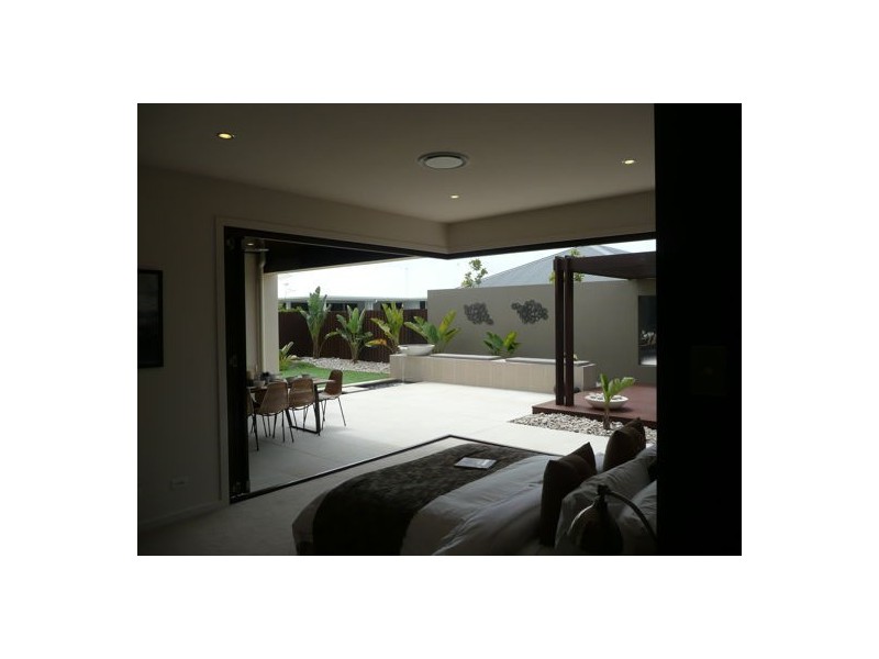 4 Feather Court, Birtinya QLD 4575