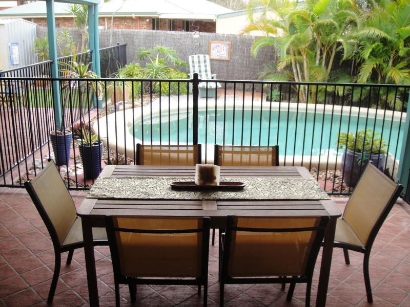 3 Hakea Place, Rainbow Beach QLD 4581