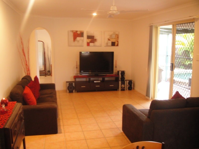 3 Hakea Place, Rainbow Beach QLD 4581