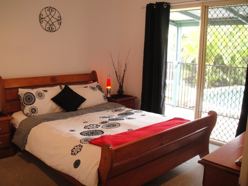 3 Hakea Place, Rainbow Beach QLD 4581