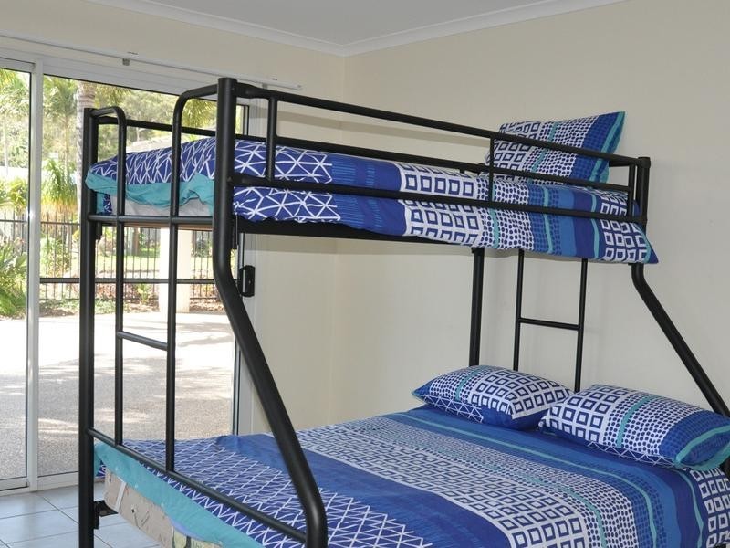 18 Rumbalara Avenue, Rainbow Beach QLD 4581