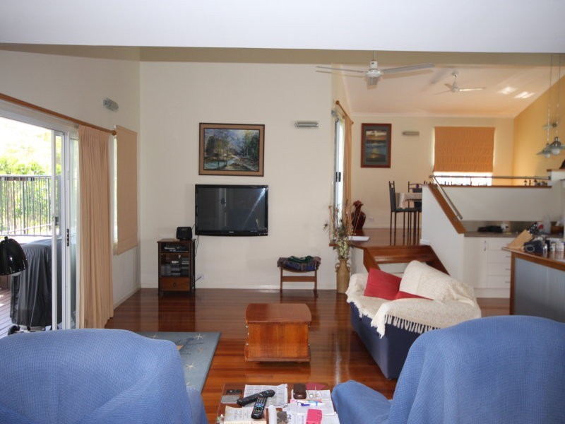 50 Bombala Crescent, Rainbow Beach QLD 4581