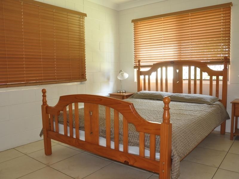 1 Larapinta Court, Rainbow Beach QLD 4581