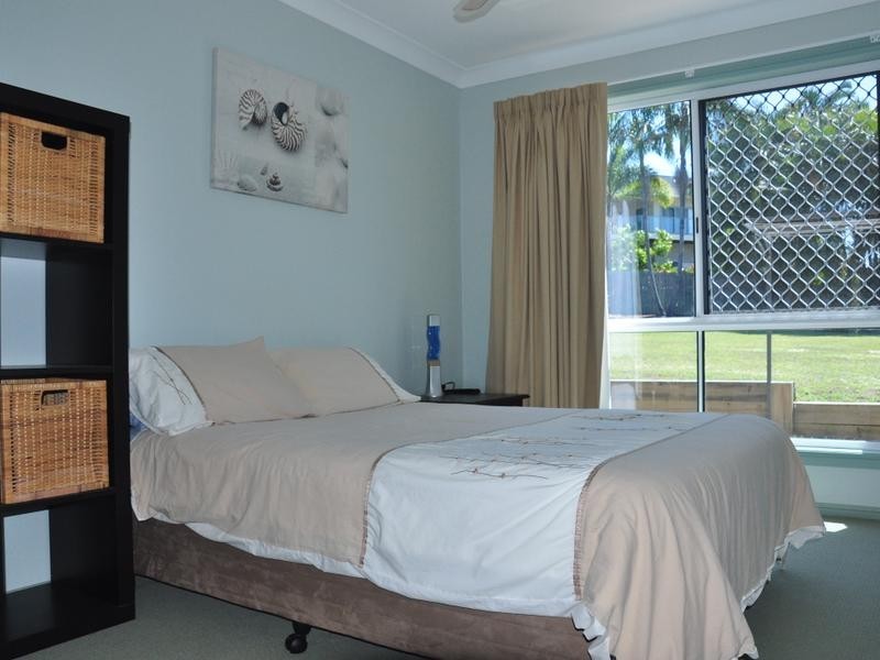 1/48 Manooka Drive, Rainbow Beach QLD 4581