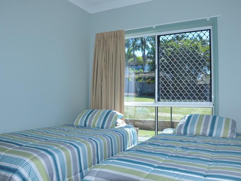 1/48 Manooka Drive, Rainbow Beach QLD 4581