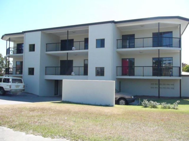 3/10 Carlo Road, Rainbow Beach QLD 4581