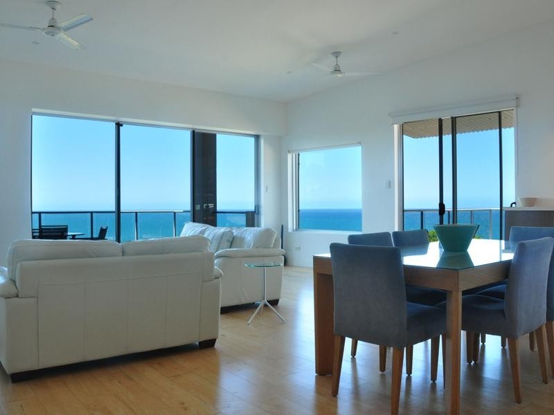 4/101-103 Cooloola Drive, Rainbow Beach QLD 4581