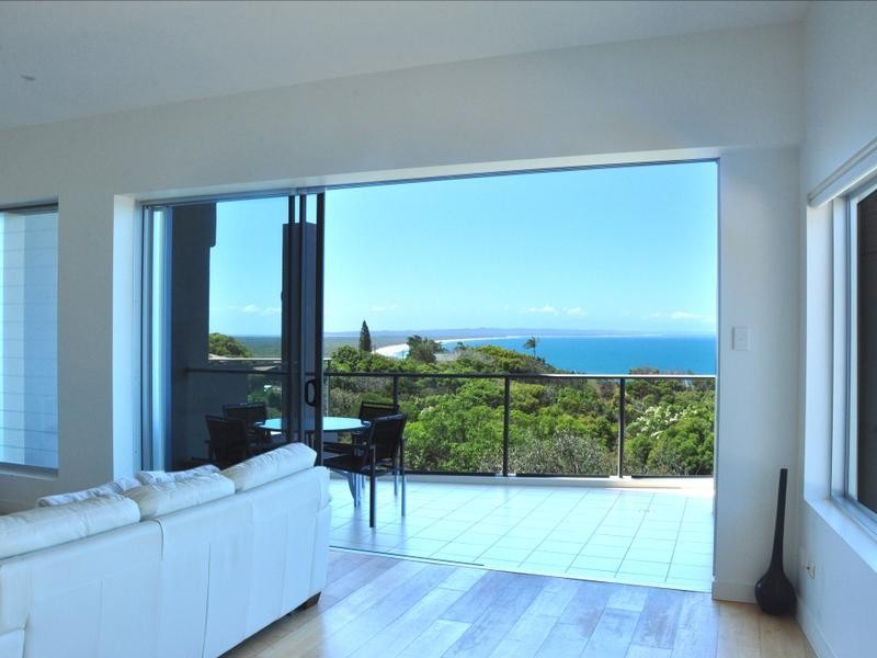 4/101-103 Cooloola Drive, Rainbow Beach QLD 4581