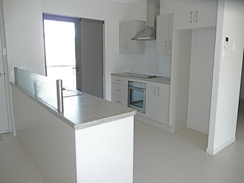 2/10 Carlo Road, Rainbow Beach QLD 4581