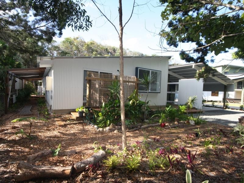 15 Belle Court, Rainbow Beach QLD 4581