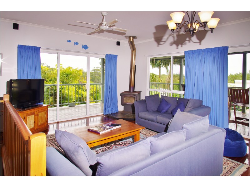 17 Coora Court, Rainbow Beach QLD 4581
