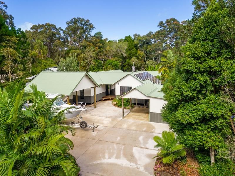 11 Satinwood Drive, Rainbow Beach QLD 4581