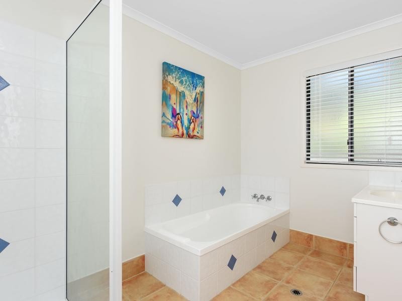 11 Satinwood Drive, Rainbow Beach QLD 4581