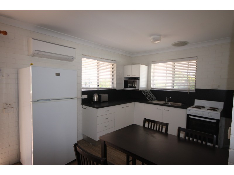 4/12 Rainbow Beach Road, Rainbow Beach QLD 4581