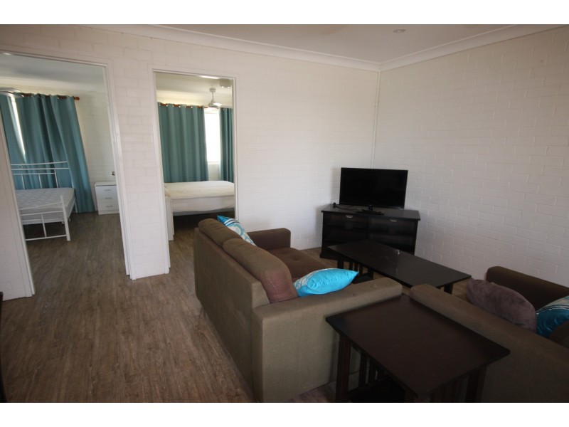 4/12 Rainbow Beach Road, Rainbow Beach QLD 4581