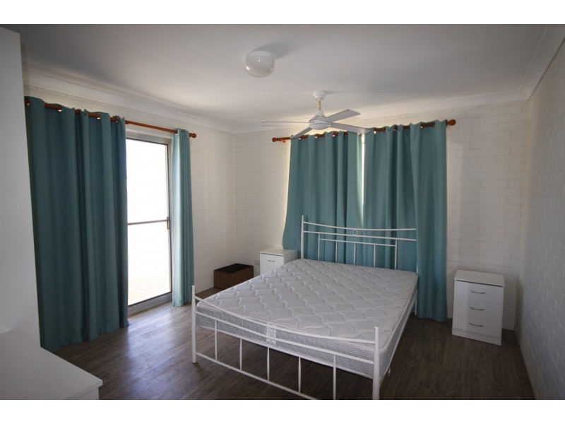 4/12 Rainbow Beach Road, Rainbow Beach QLD 4581