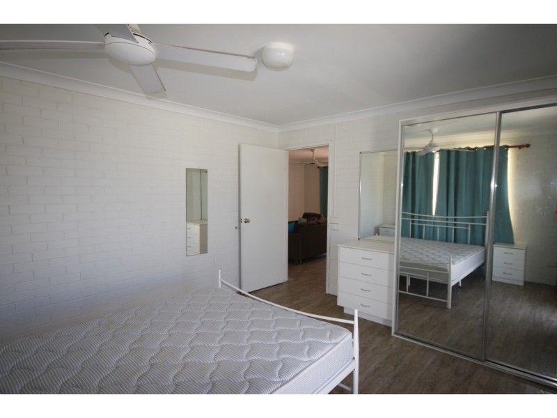4/12 Rainbow Beach Road, Rainbow Beach QLD 4581