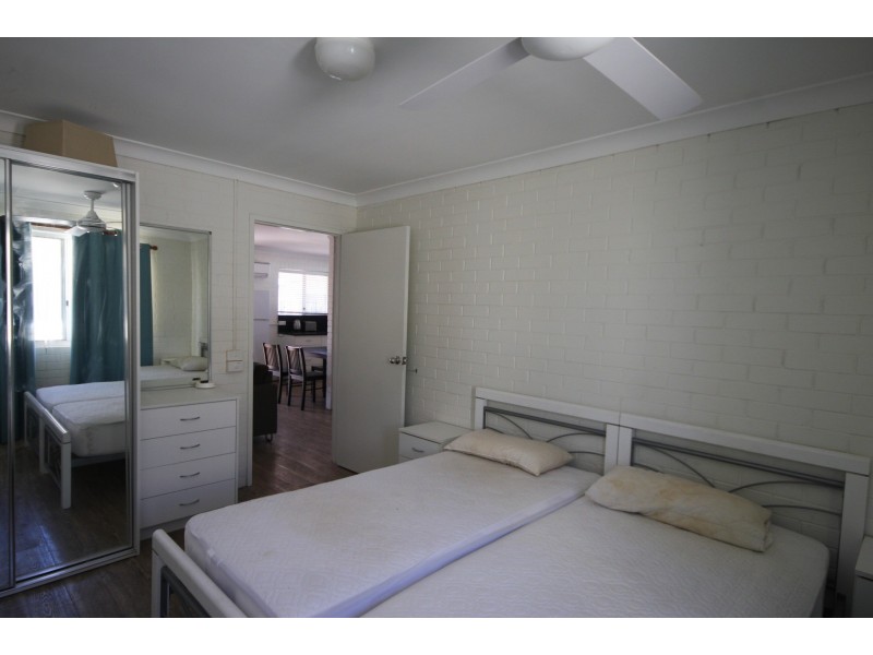 4/12 Rainbow Beach Road, Rainbow Beach QLD 4581