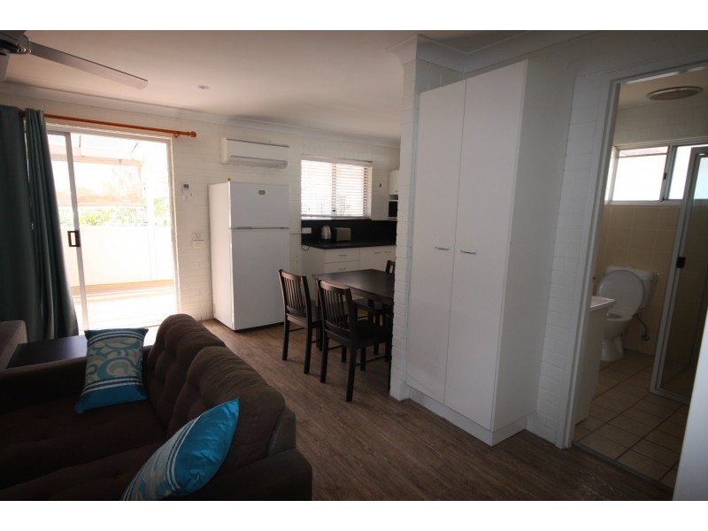 4/12 Rainbow Beach Road, Rainbow Beach QLD 4581
