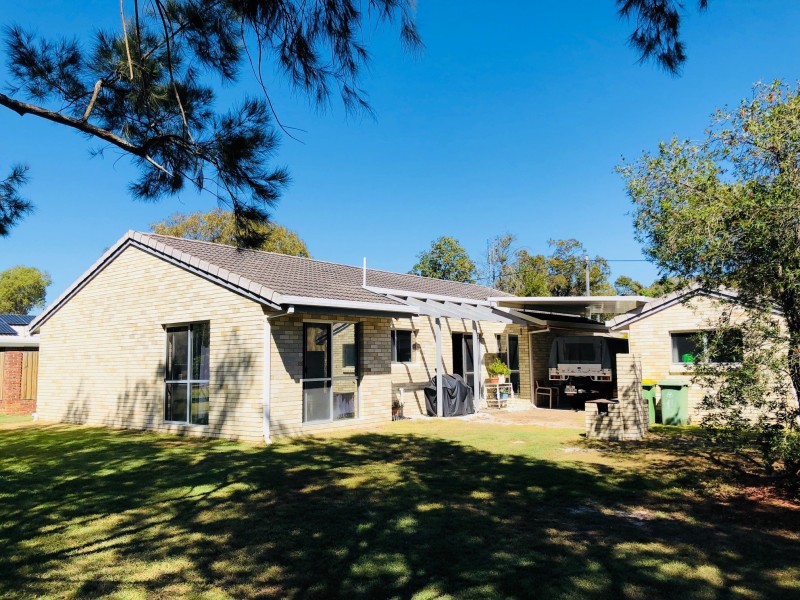 9 Kurana Street, Rainbow Beach QLD 4581