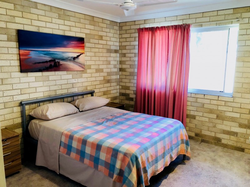 9 Kurana Street, Rainbow Beach QLD 4581