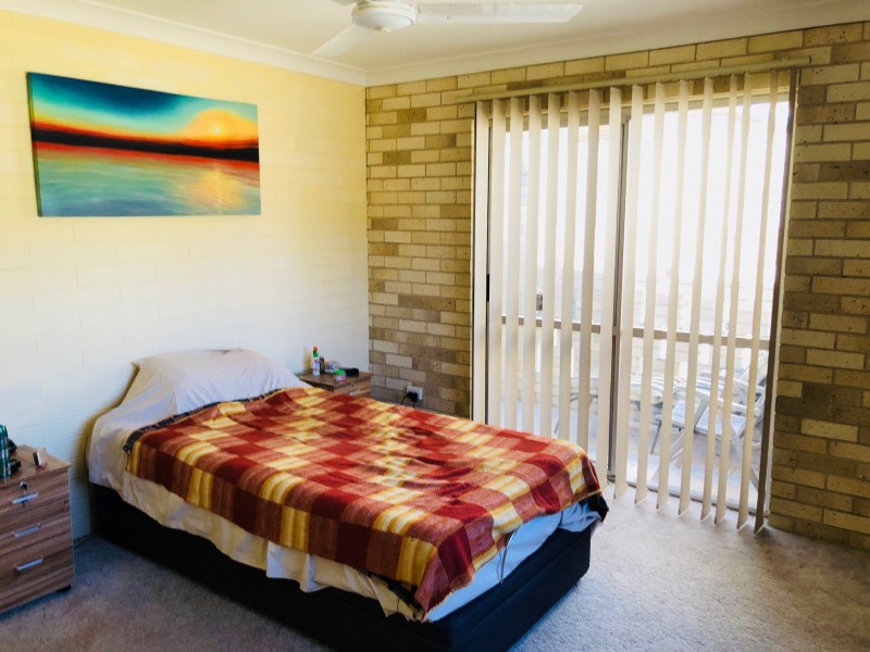 9 Kurana Street, Rainbow Beach QLD 4581