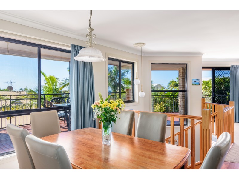 2/80 Cooloola Drive, Rainbow Beach QLD 4581