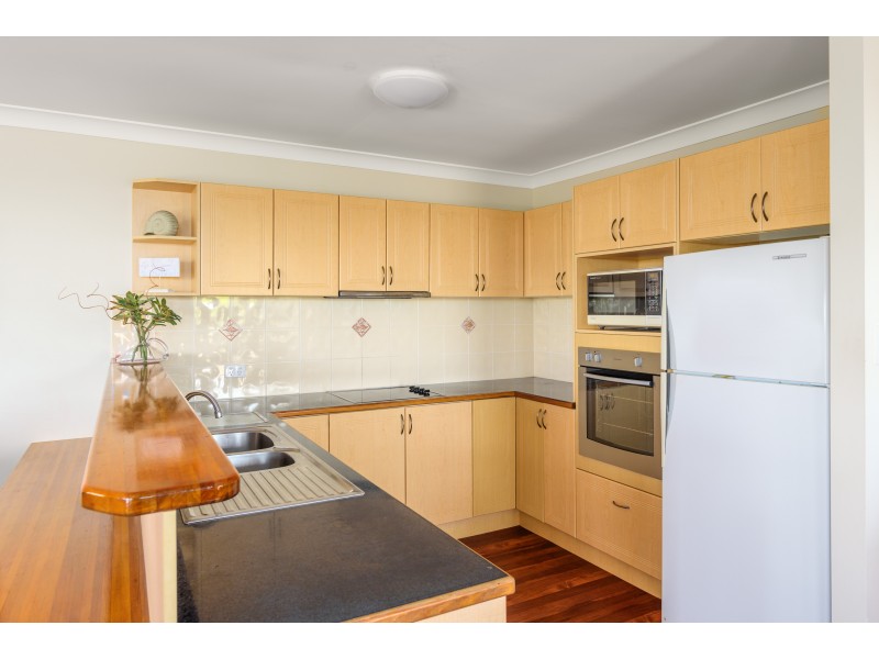 2/80 Cooloola Drive, Rainbow Beach QLD 4581