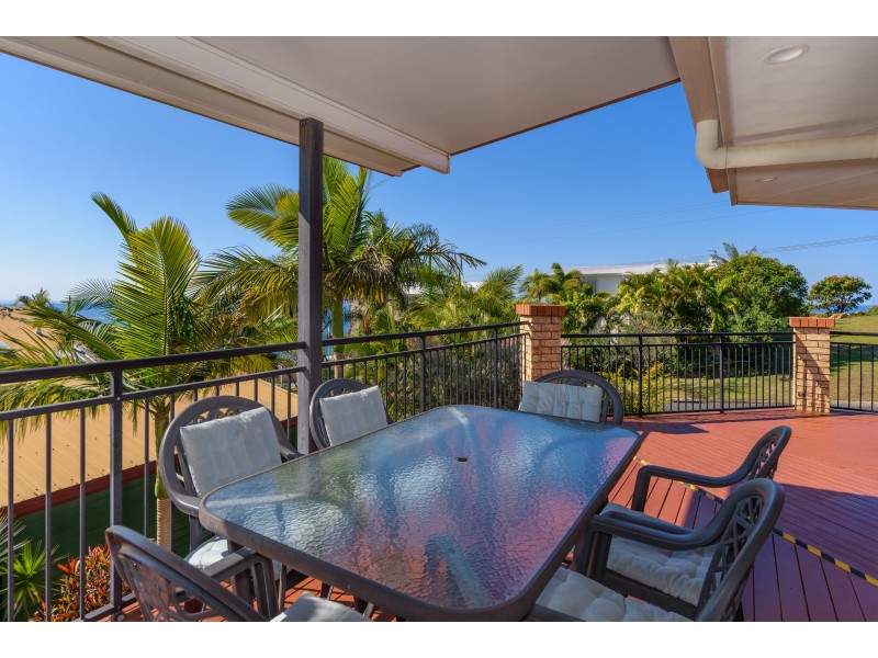 2/80 Cooloola Drive, Rainbow Beach QLD 4581