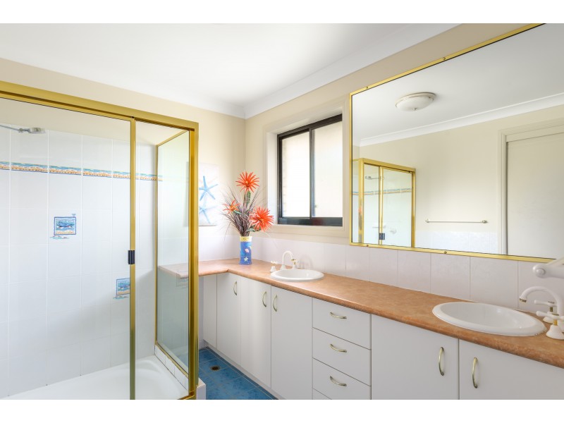 2/80 Cooloola Drive, Rainbow Beach QLD 4581