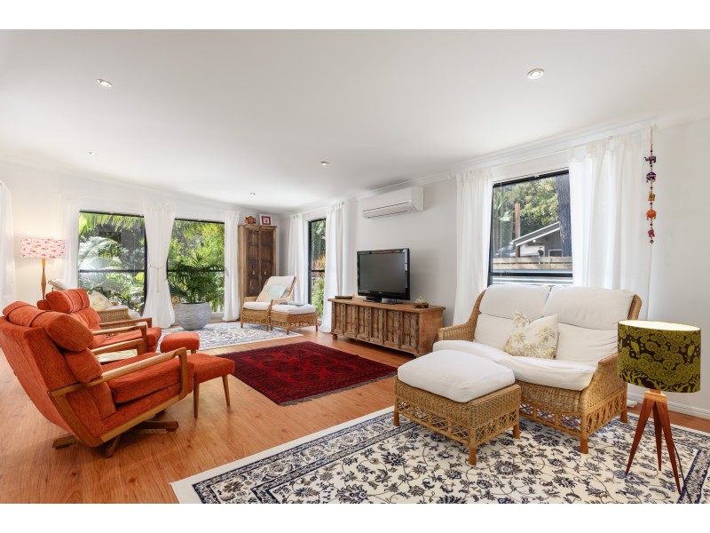 10 Satinwood Drive, Rainbow Beach QLD 4581