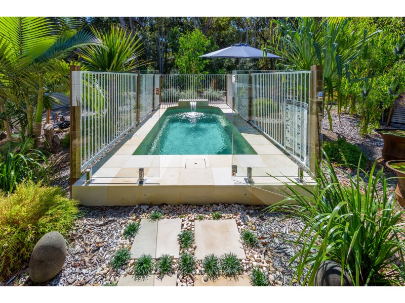 10 Satinwood Drive, Rainbow Beach QLD 4581