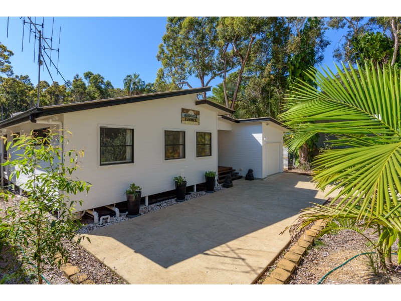 10 Satinwood Drive, Rainbow Beach QLD 4581