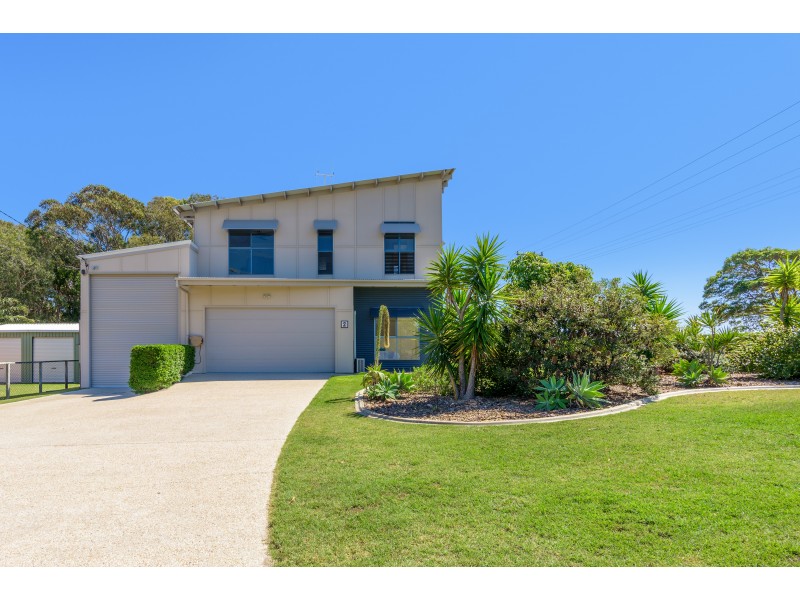2 Zircon St, Rainbow Beach QLD 4581