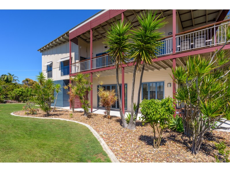 2 Zircon St, Rainbow Beach QLD 4581