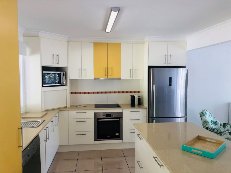 24 Bomburra Court, Rainbow Beach QLD 4581