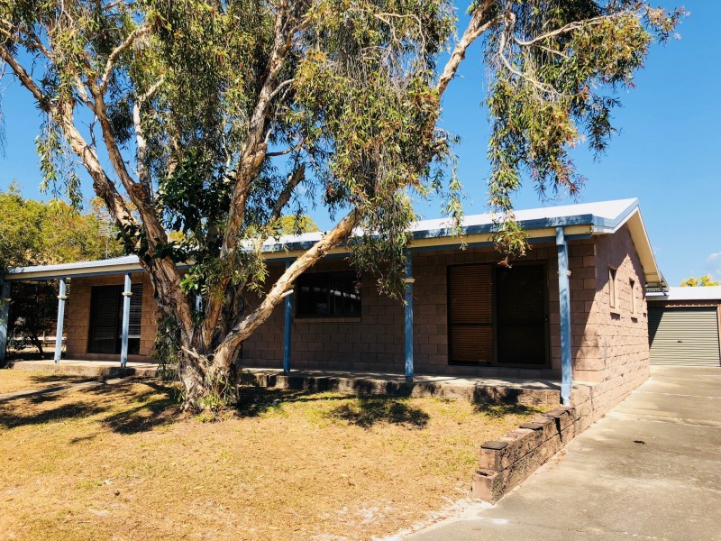 24 Bombala Crescent, Rainbow Beach QLD 4581