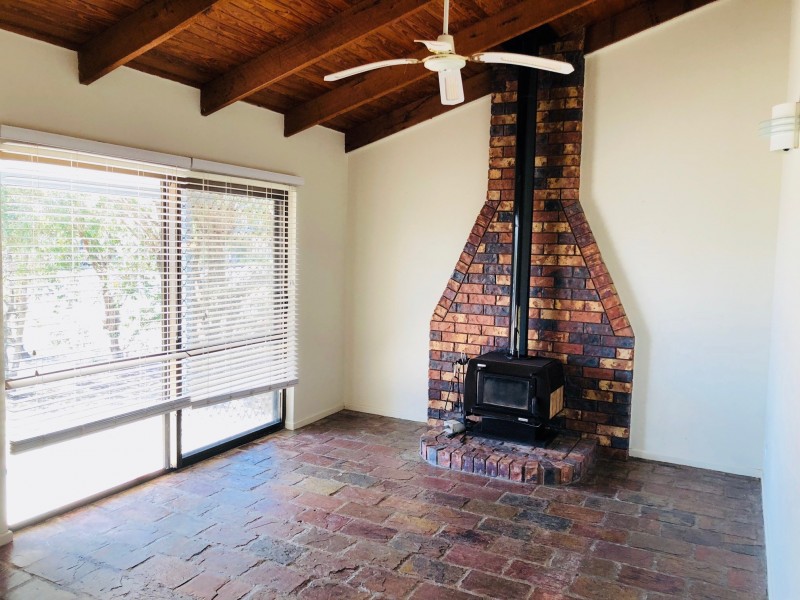 24 Bombala Crescent, Rainbow Beach QLD 4581