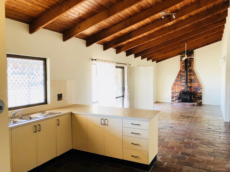 24 Bombala Crescent, Rainbow Beach QLD 4581