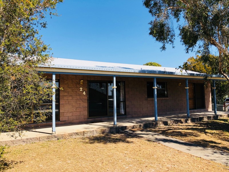 24 Bombala Crescent, Rainbow Beach QLD 4581