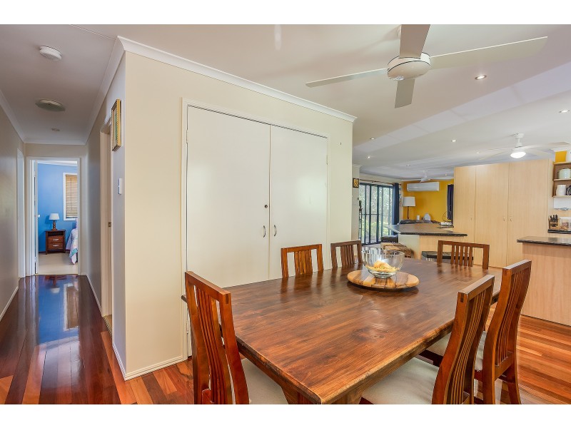 10 Naiad Court, Rainbow Beach QLD 4581